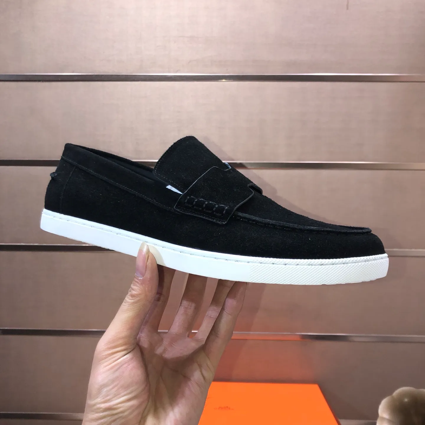 Men's shoes💰560💰[HERMES] (cowhide lining)🍀Italian top luxury🍀He does not pursue novel styles and gorgeous colors, but attracts the favor of successful men with his flawless, elegant and classic style. Formal leather shoes This very comfortable, simple and stable style allows you to easily match any style! The pattern is absolutely 1:1 refined from the original case, and we strive for excellence in materials, imported cowhide + cowhide lining💪💪💪extraordinary texture👍! .Code number: 39-45 (45 customized)